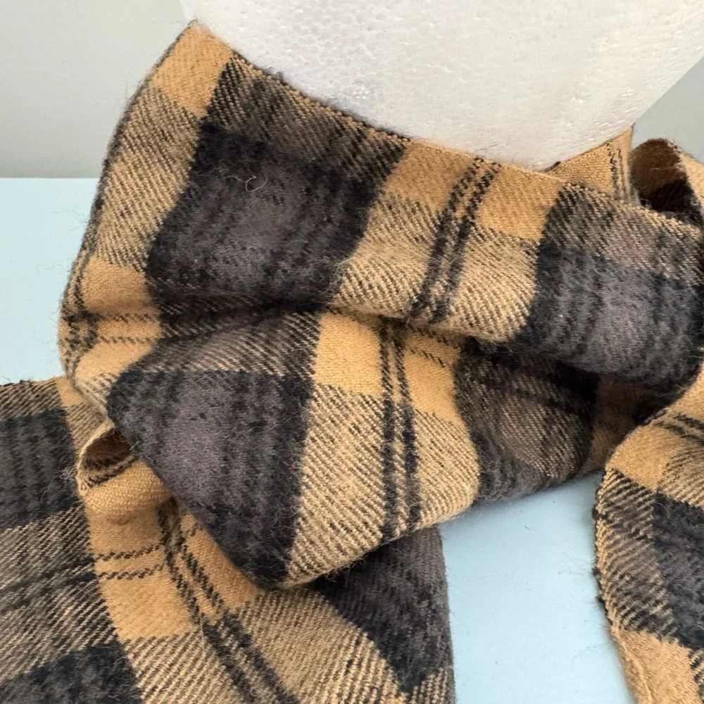 Boys hat & scarf size 4-10 y